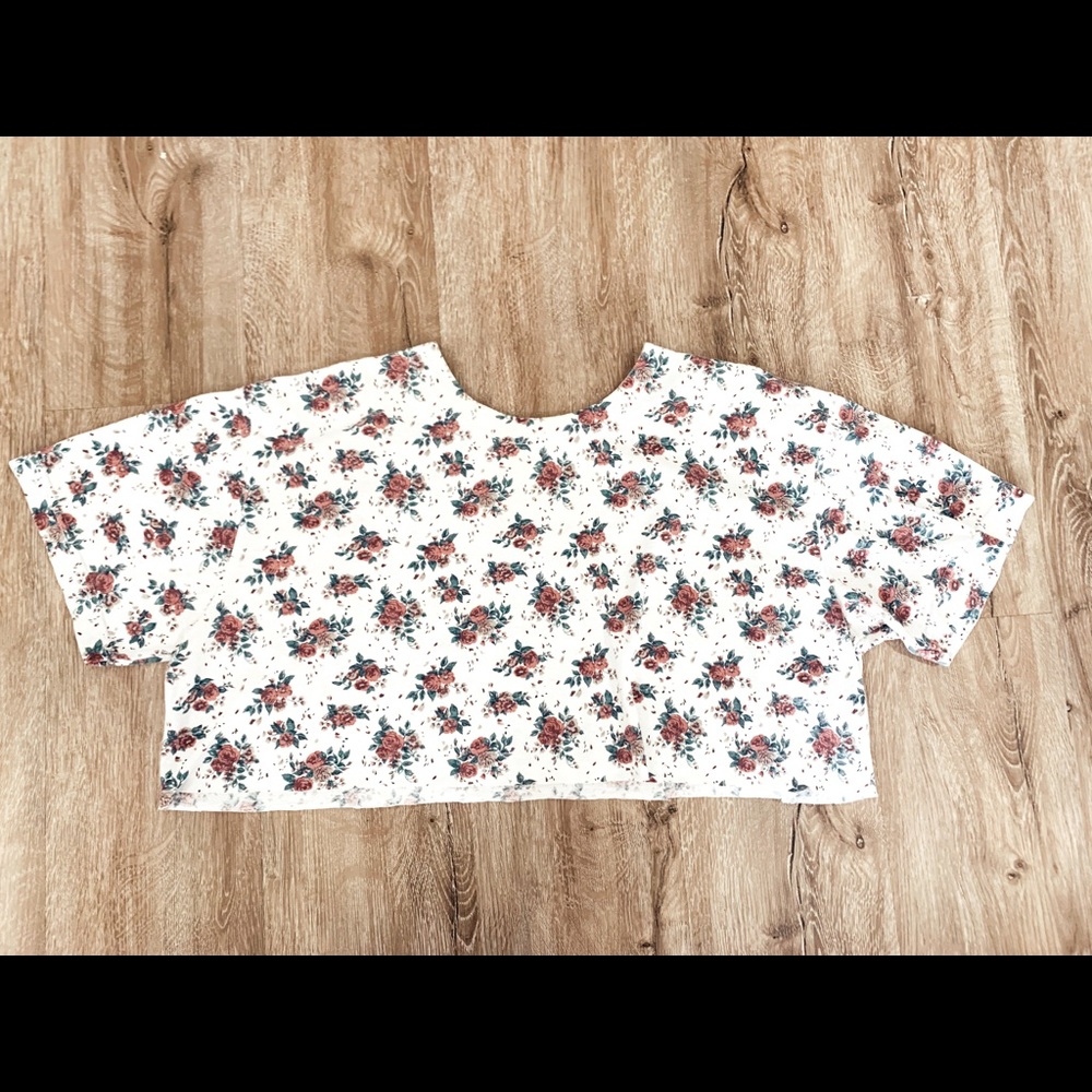 Vintage‎ Crop Tee
